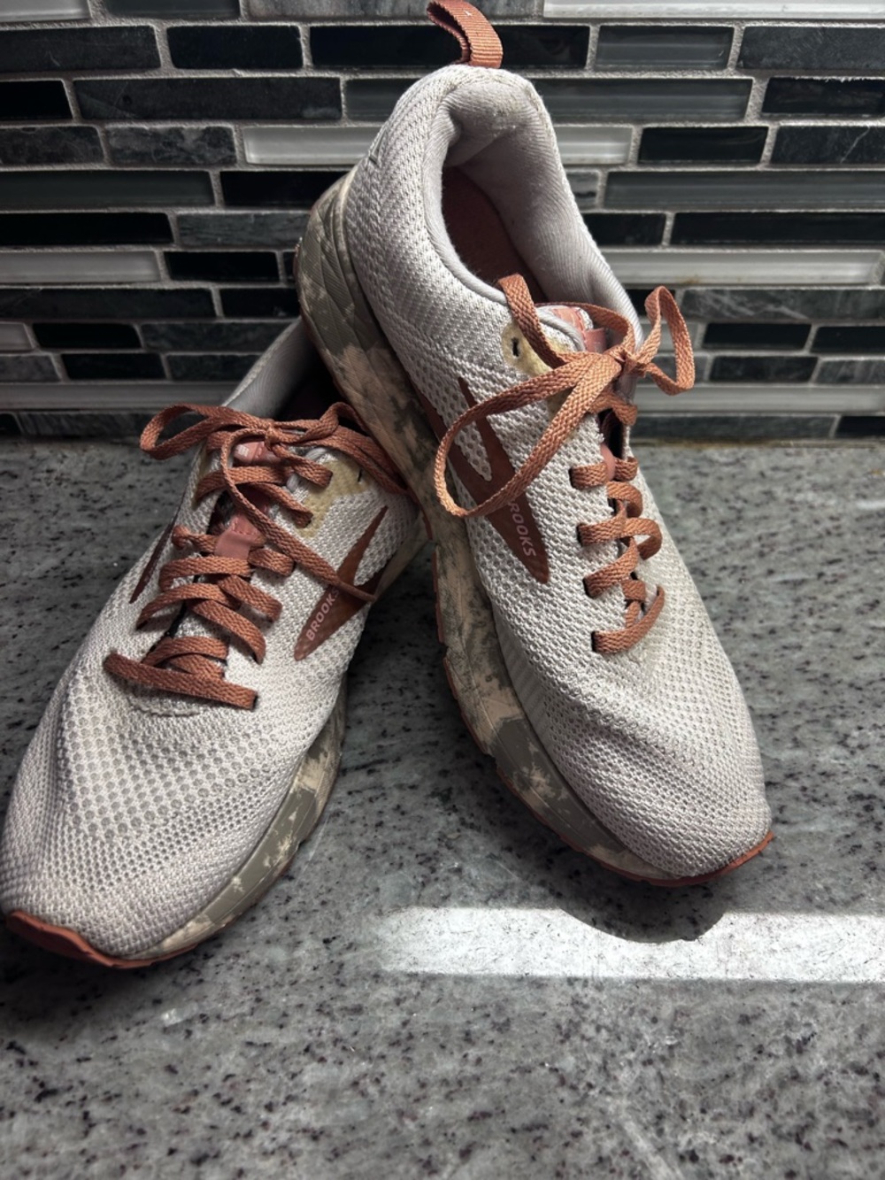 Brooks Women’s Revel 5 Mesh Running Shoes - size 9.5